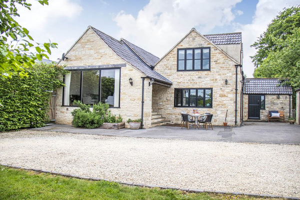 A Week at The Retreat: A Cotswolds Farmhouse Stay This March